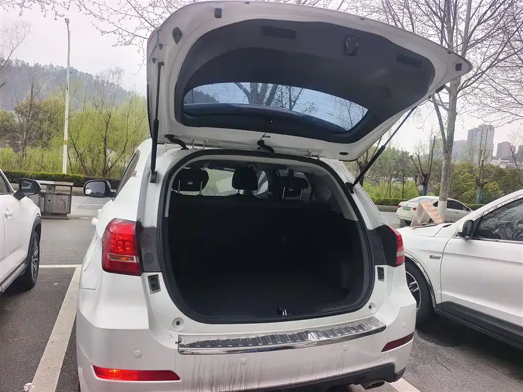 Haval H2 2018 Model Red Label 1.5T Manual 2WD Elite фото 16
