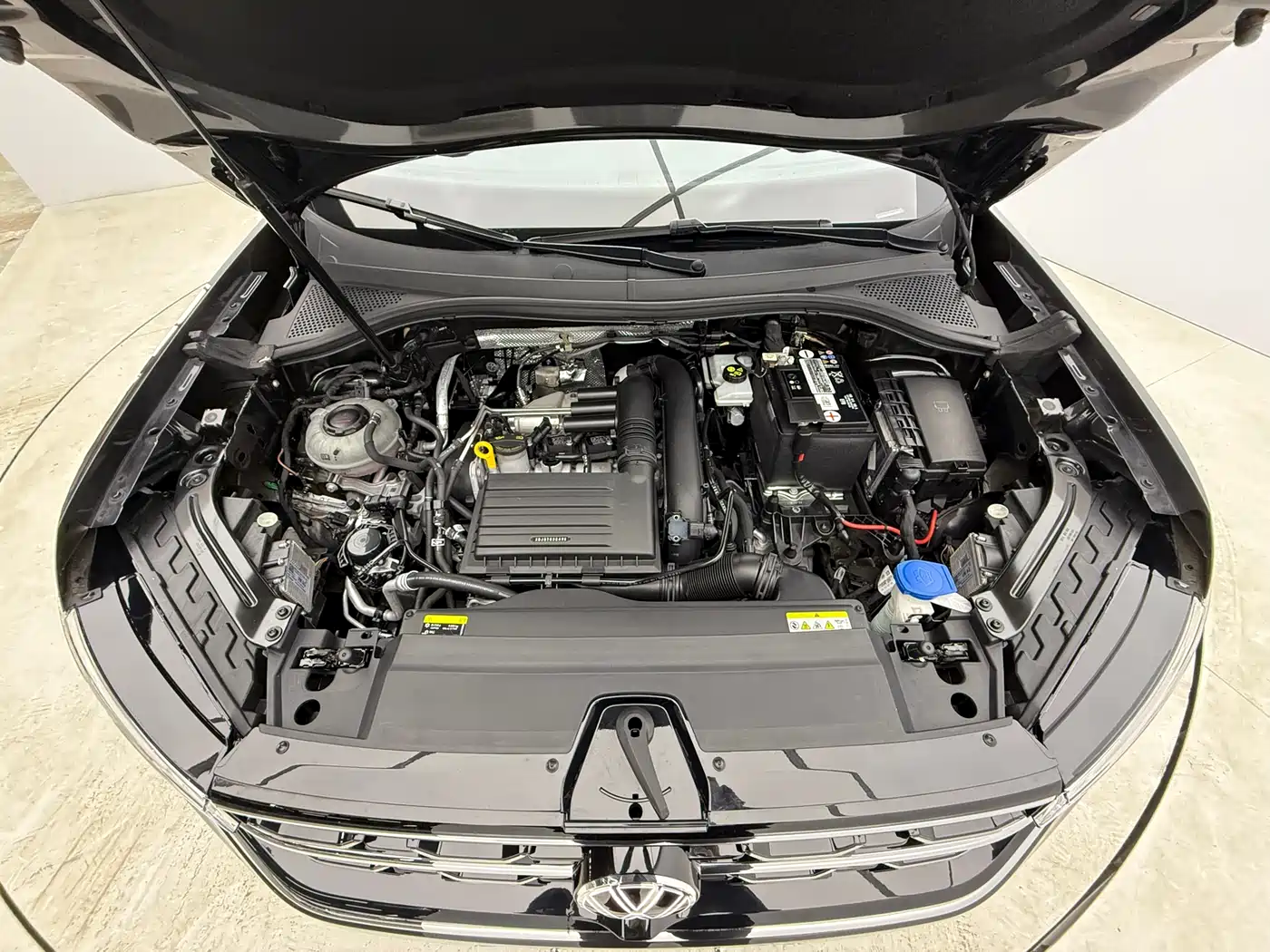 Volkswagen Tayron 2023 280TSI 2WD Luxury Plus Advanced Edition фото 8