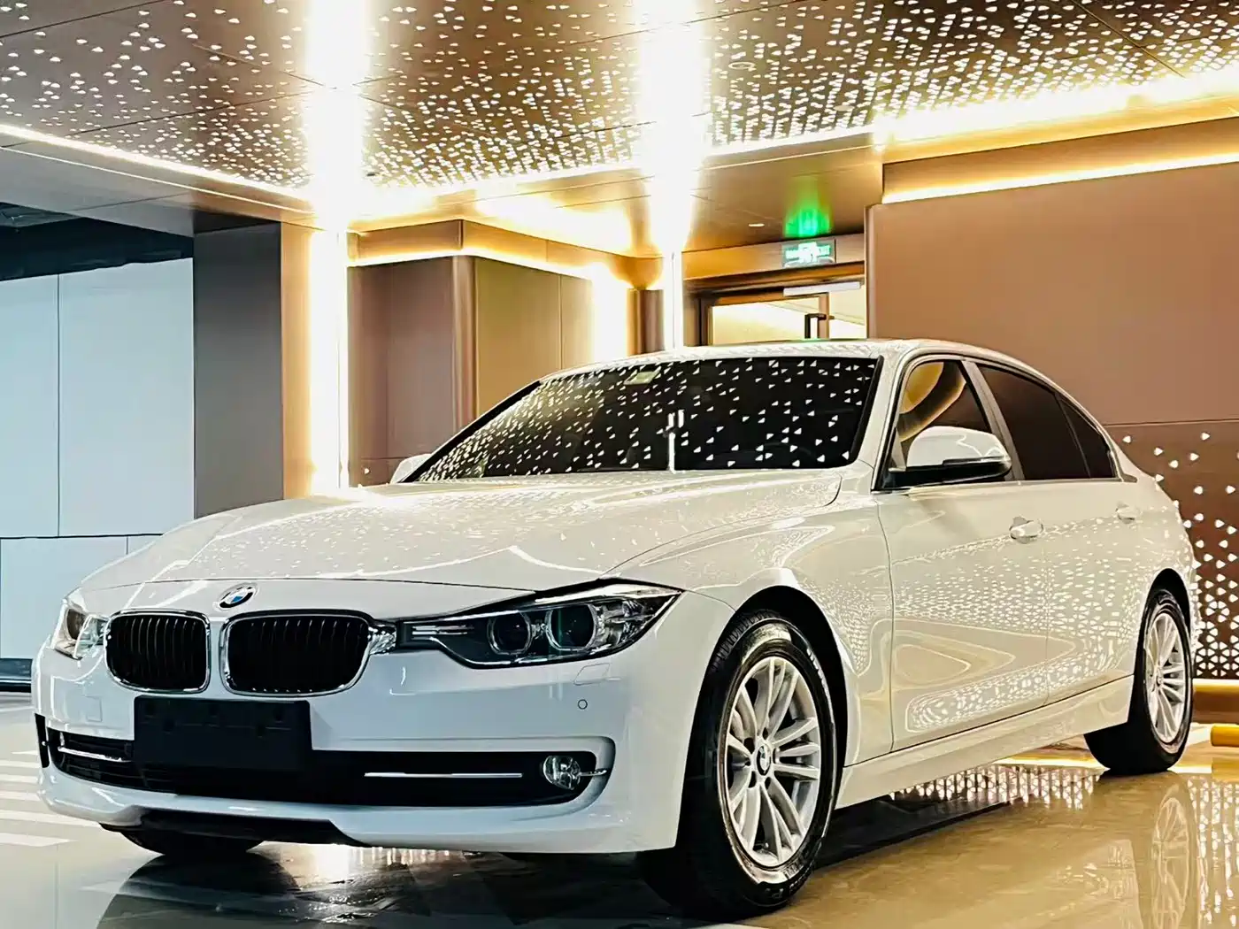 BMW 3 Series 2014 320Li Fashion