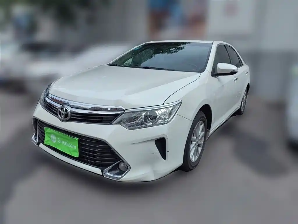 Toyota Camry 2016 2.0G 10th Anniversary Leading Edition