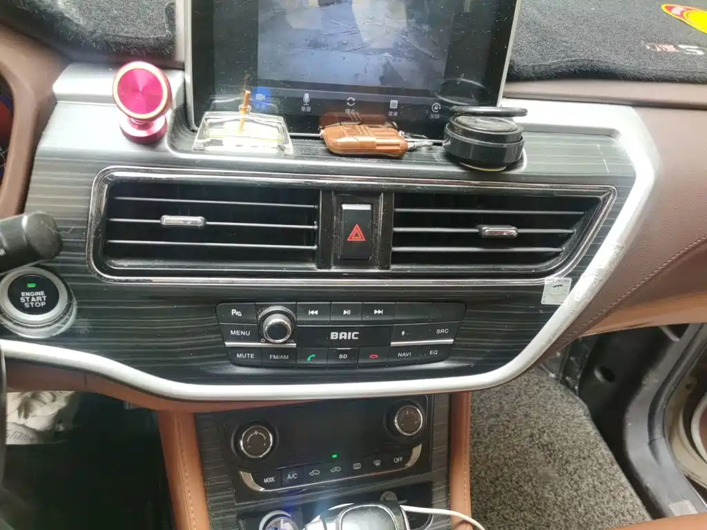 BAIC Huansu S7 2018 2018 1.5T Auto Premium Model