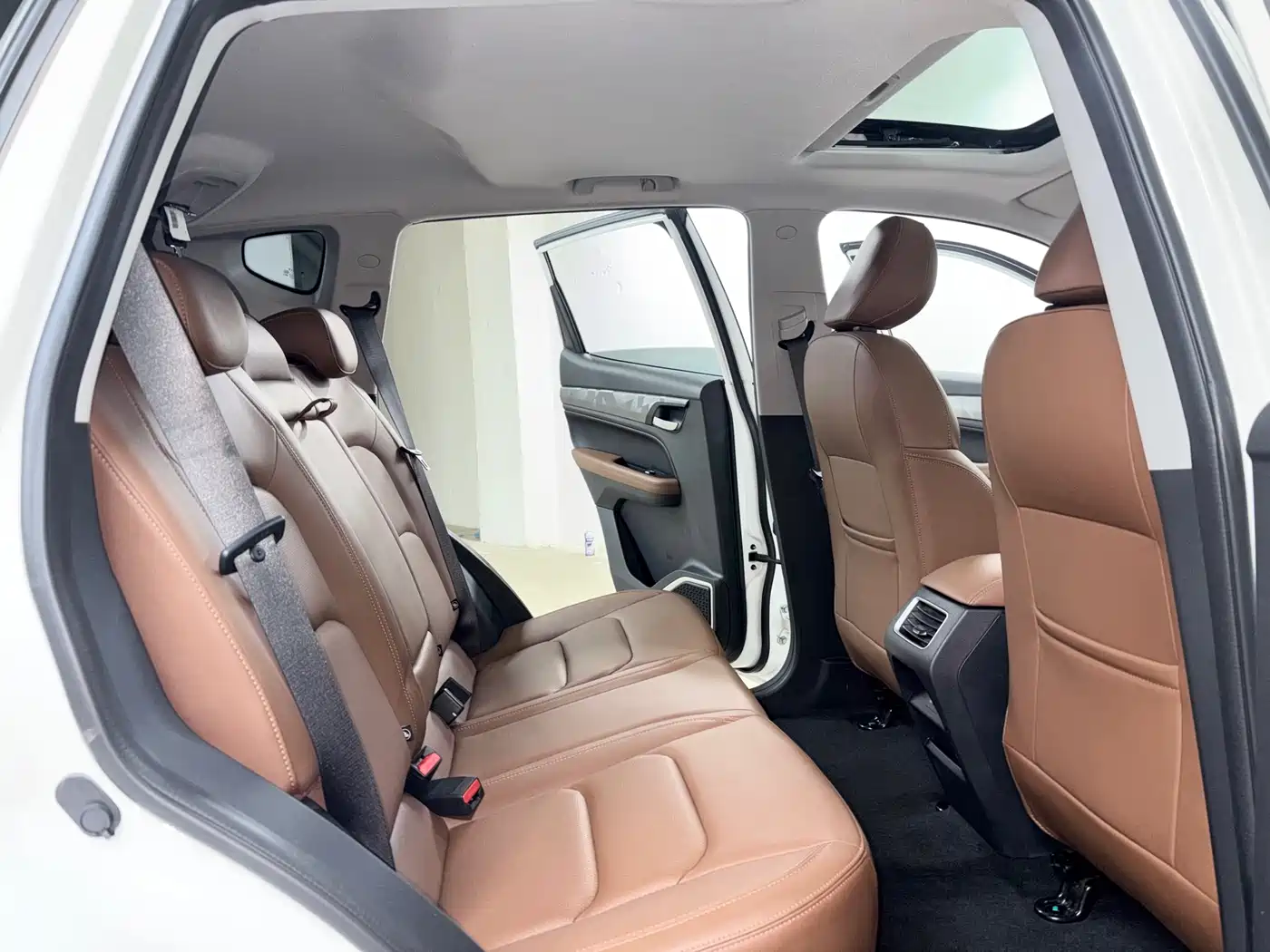 GEELY AUTOMOBILE VISION X6