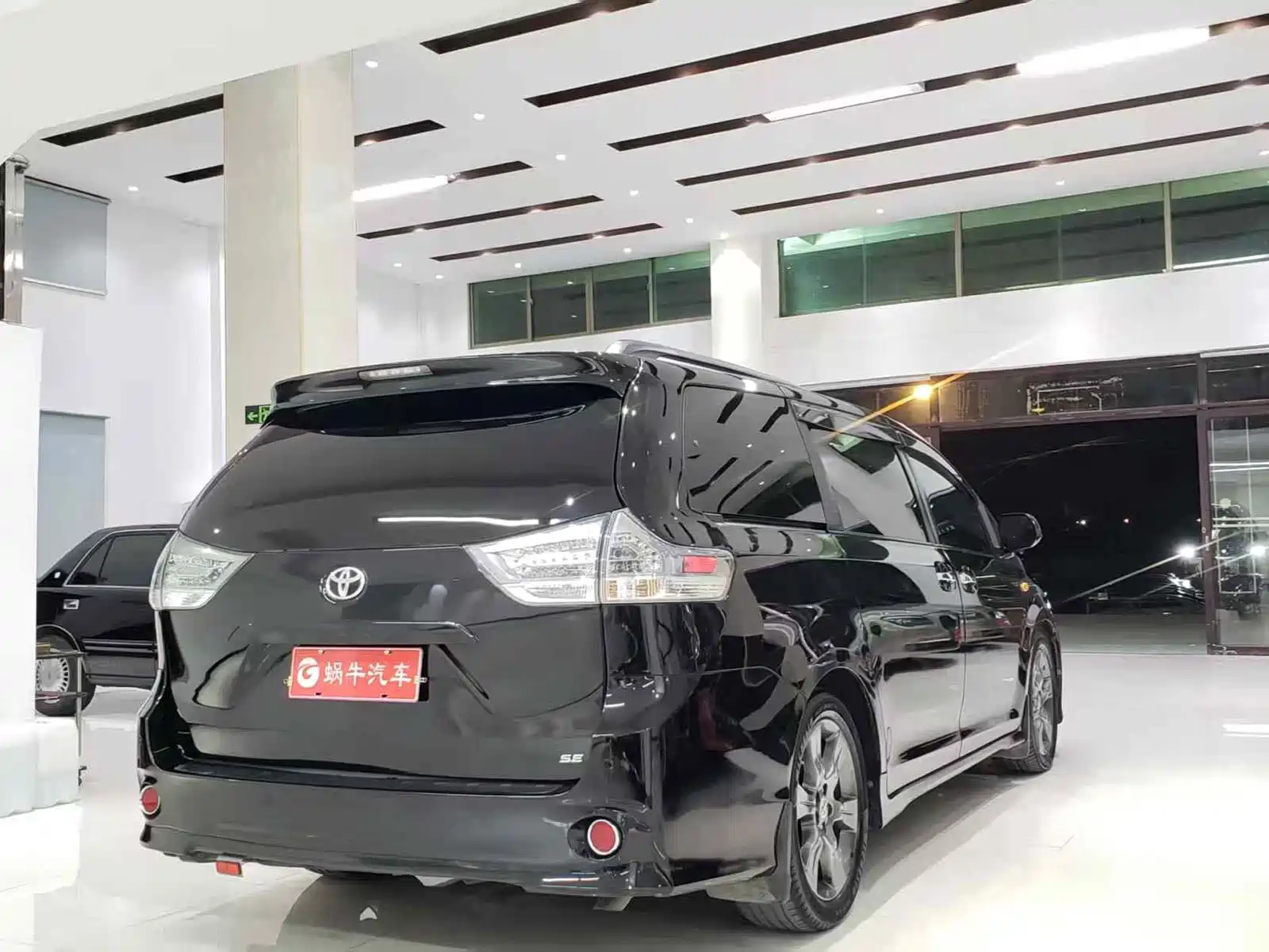 صورة 13 - Toyota Sienna