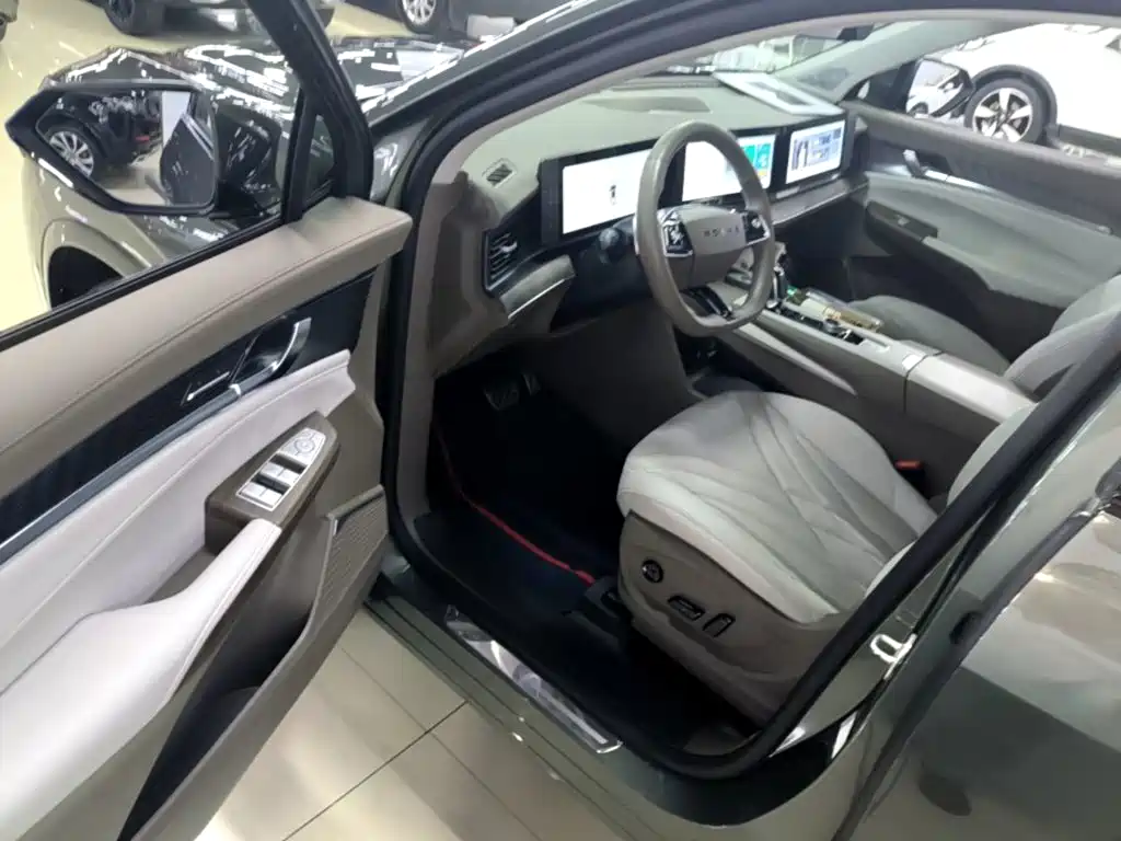 Roewe RX9 2023 2023 2.0T 4WD Premium Edition