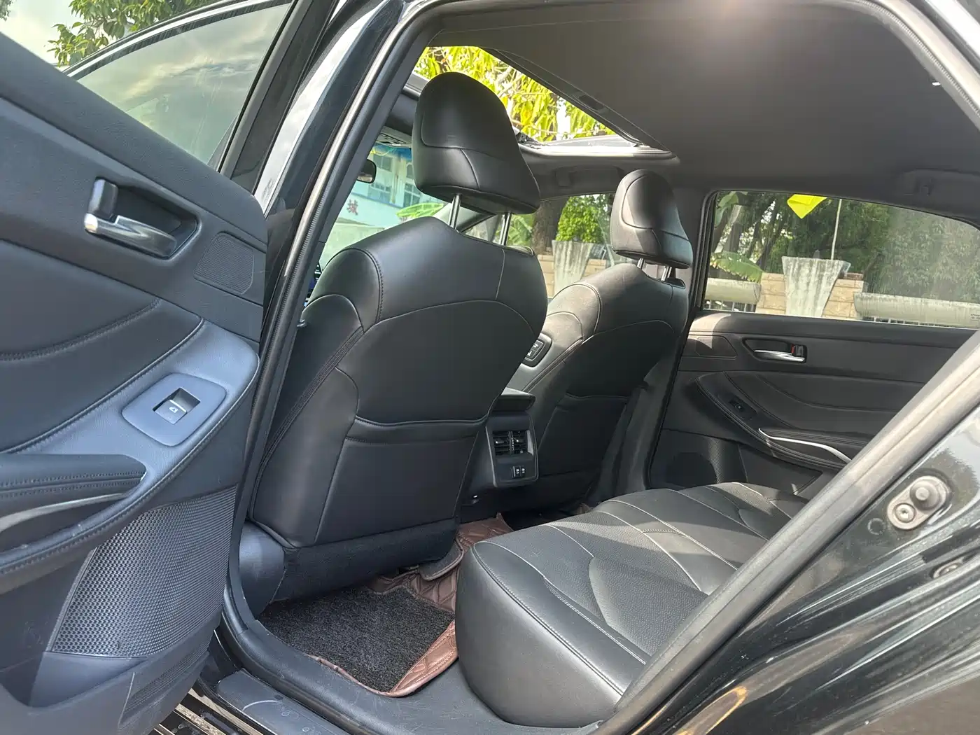 Toyota Avalon 2021 2.5L Luxury Edition фото 8