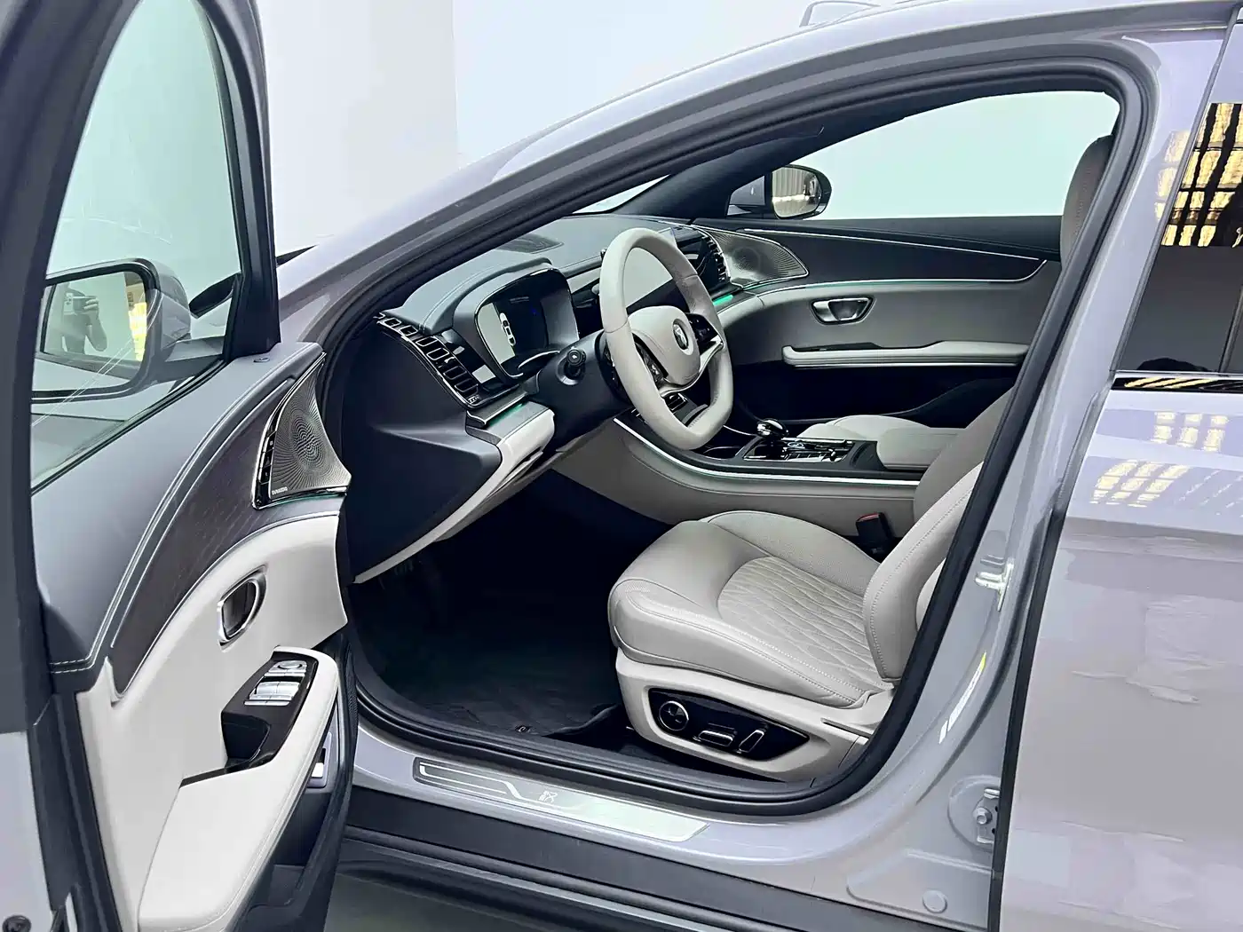 BYD Han 2025 Model EV 701KM LiDAR Smart Driving Version фото 4
