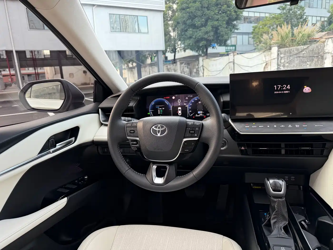 Toyota Camry 2026 Hybrid 2.0HG Premium Edition фото 7
