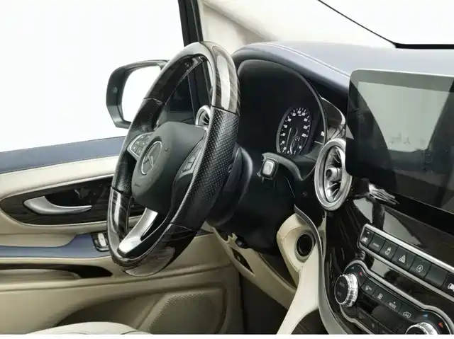 Mercedes-Benz Vito 2021 2.0T Business Edition 7-seater — фото 3