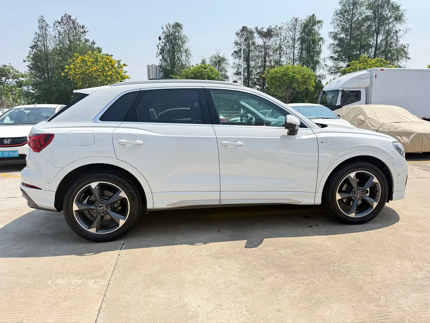 Audi Q3 2023 35 TFSI Fashion Dynamic (1.4T) фото 8
