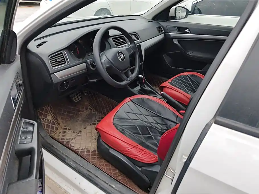 Volkswagen Lavida 2017 1.6L Automatic Trend Edition фото 9