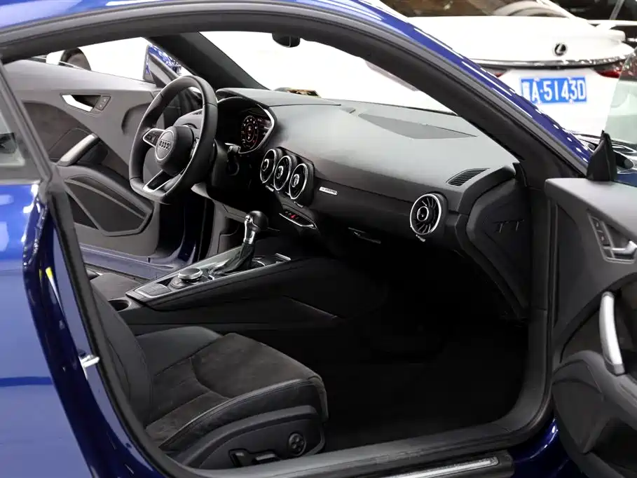 Audi TT 2015 TT Coupe 45 TFSI quattro фото 16