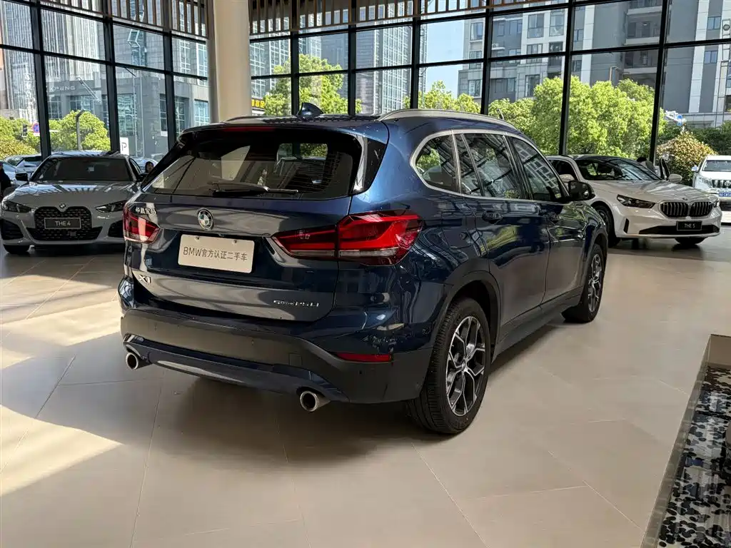 BMW X1 2021 sDrive25Li Leading фото 16