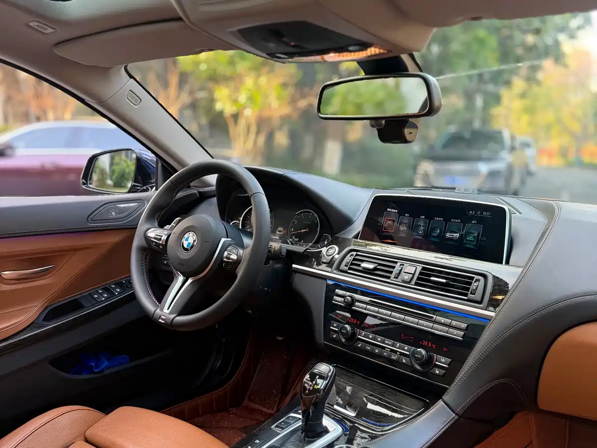 BMW 6 Series 2016 640i xDrive Gran Coupe фото 17
