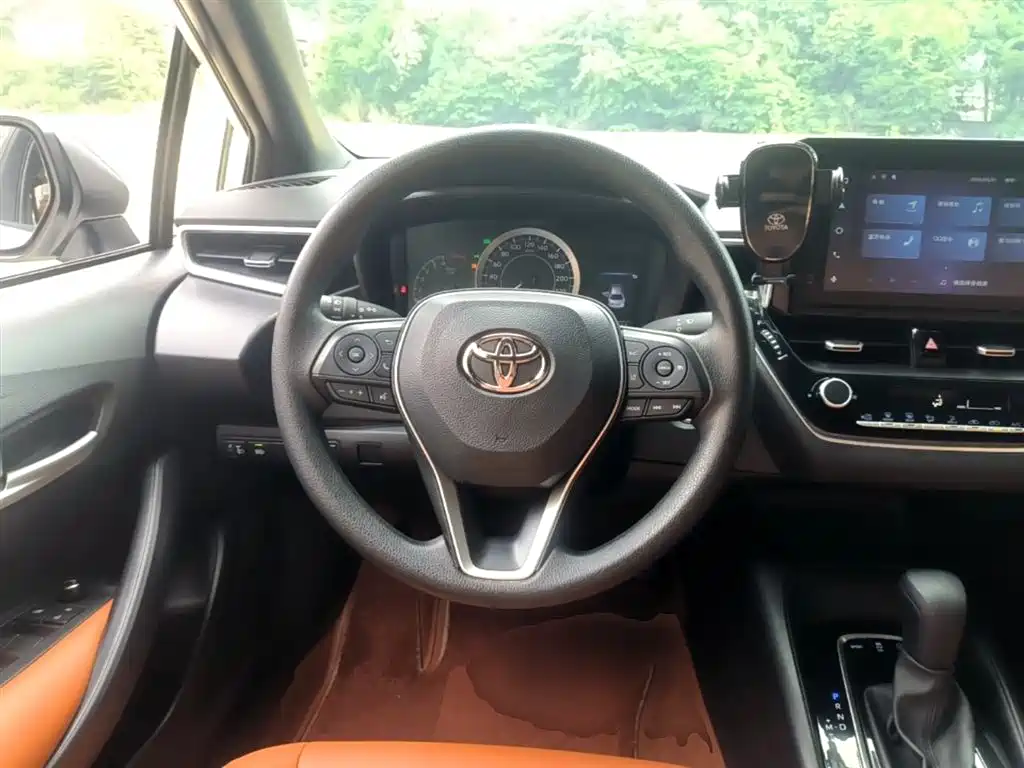Toyota Levin 2023 185T CVT Luxury фото 11