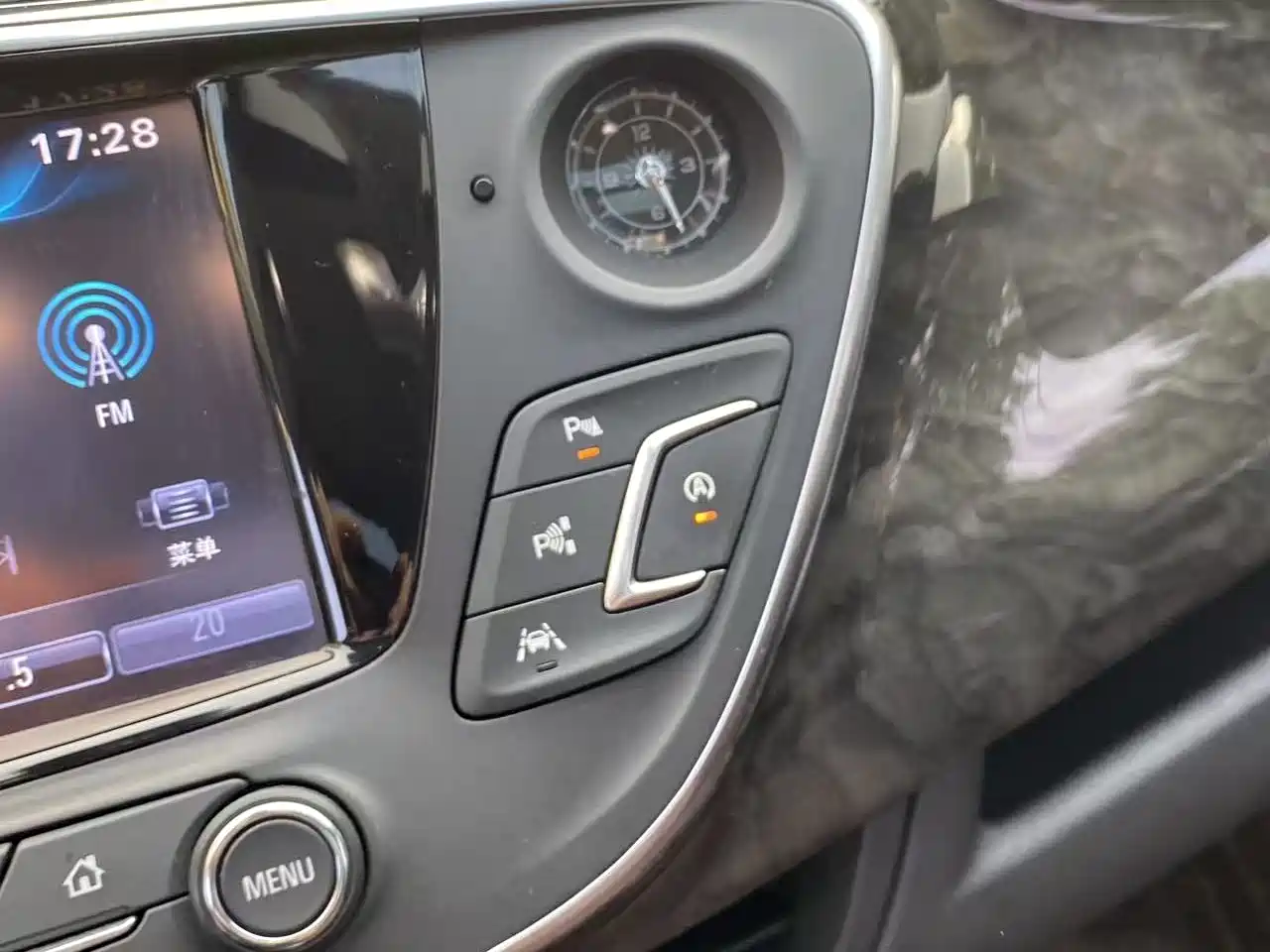 Buick Envision Plus 2016 28T All-Wheel Drive Ultimate Sport Flagship фото 5