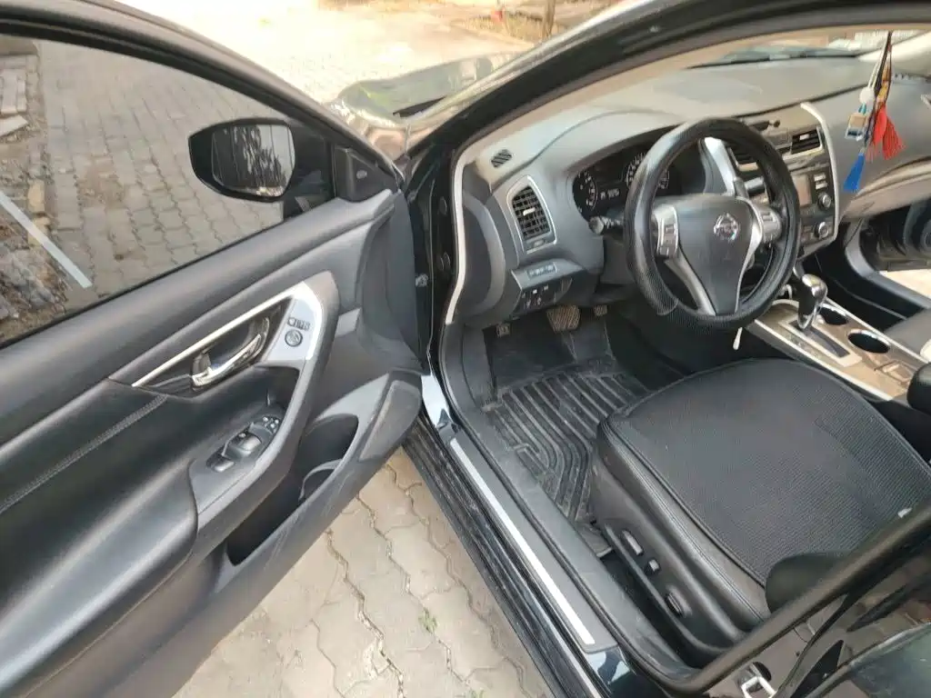 Фото 14 - Nissan Teana