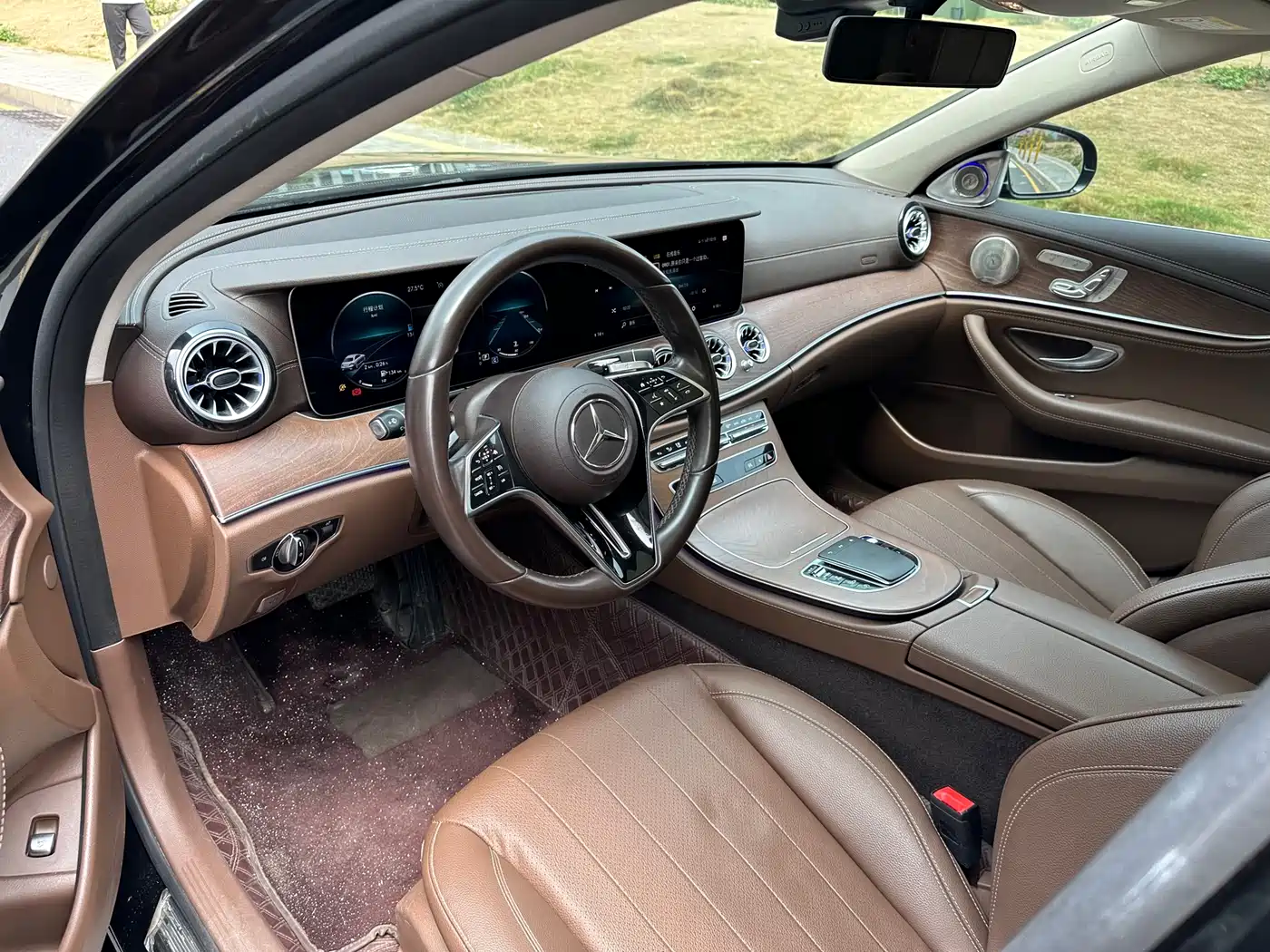 MERCEDES-BENZ E CLASS