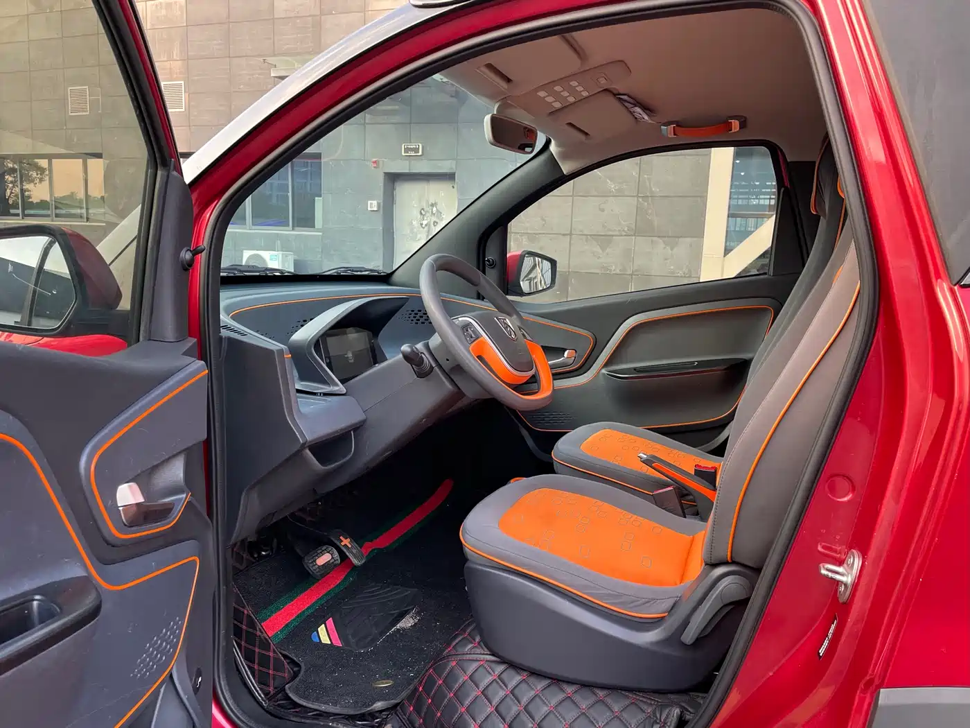 BAOJUN E100