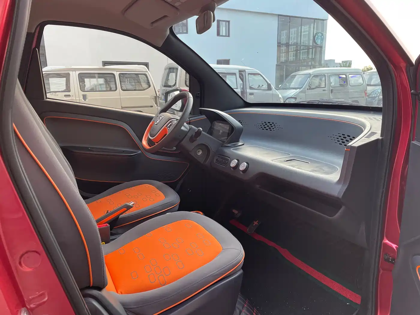 BAOJUN E100
