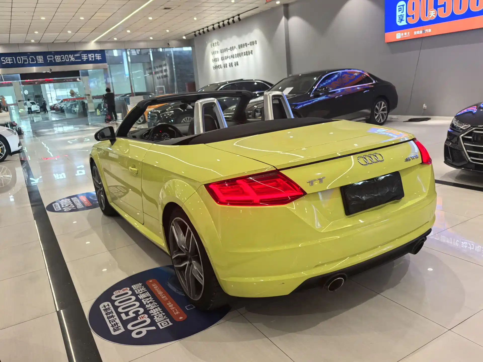 Фото 4 - Audi TT