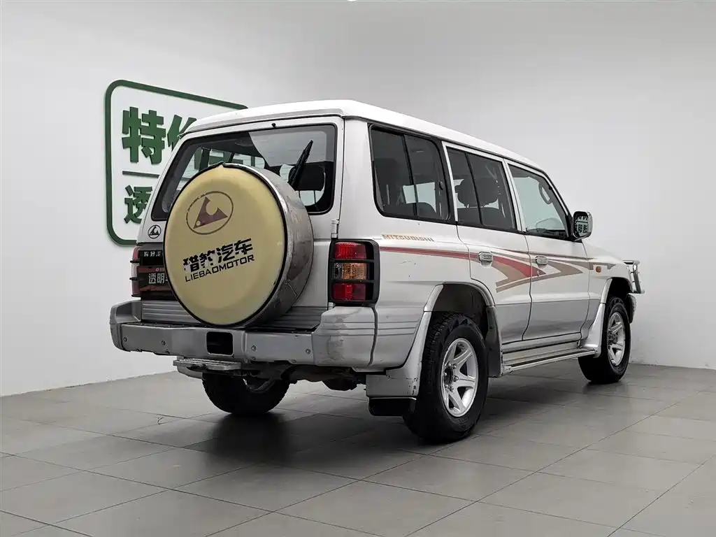 Leopaard Black King Kong 2013 2.2L Manual 4WD Standard Type фото 2