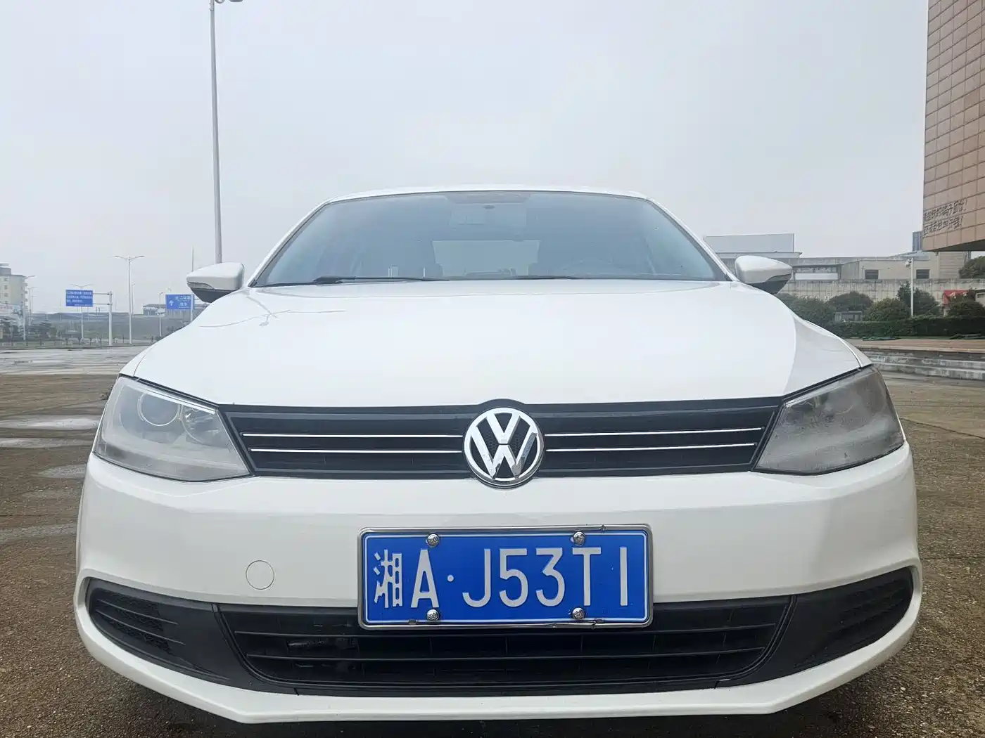 Volkswagen Sagitar 2012 1.4TSI Automatic Luxury фото 2