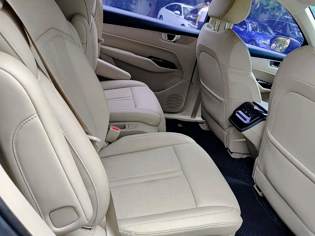 Photo 11 - Wuling Motors Wuling Victory