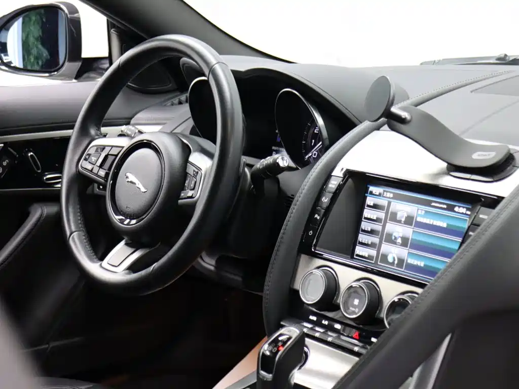 Jaguar F-TYPE 2015 2015 3.0 SC Hardtop