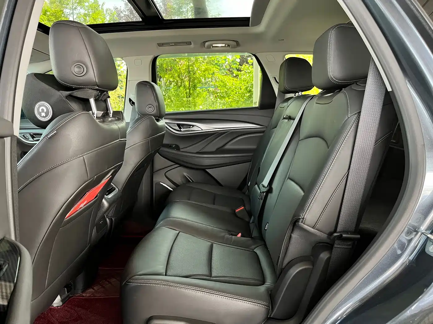 Фото 12 - Buick Enclave