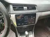 صورة 13 - Volkswagen Lavida