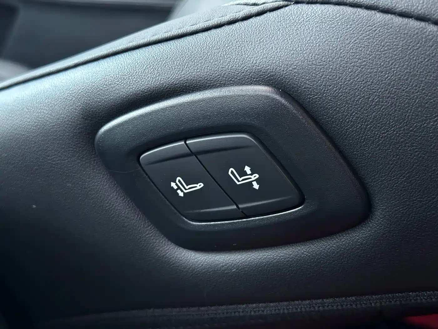 Toyota Avalon 2023 2.5L Luxury Edition фото 19