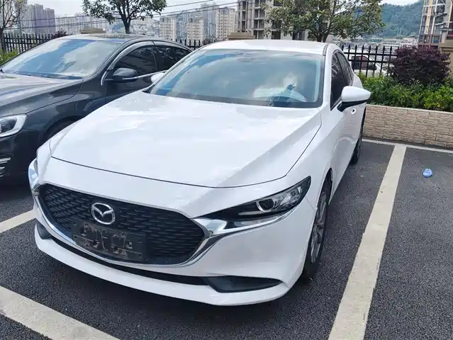 MAZDA 3 ANGKESAILA