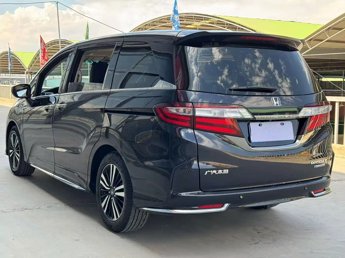 Photo 4 - Honda Odyssey
