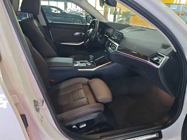 BMW 3 Series 2021 325Li M Sport Package фото 7