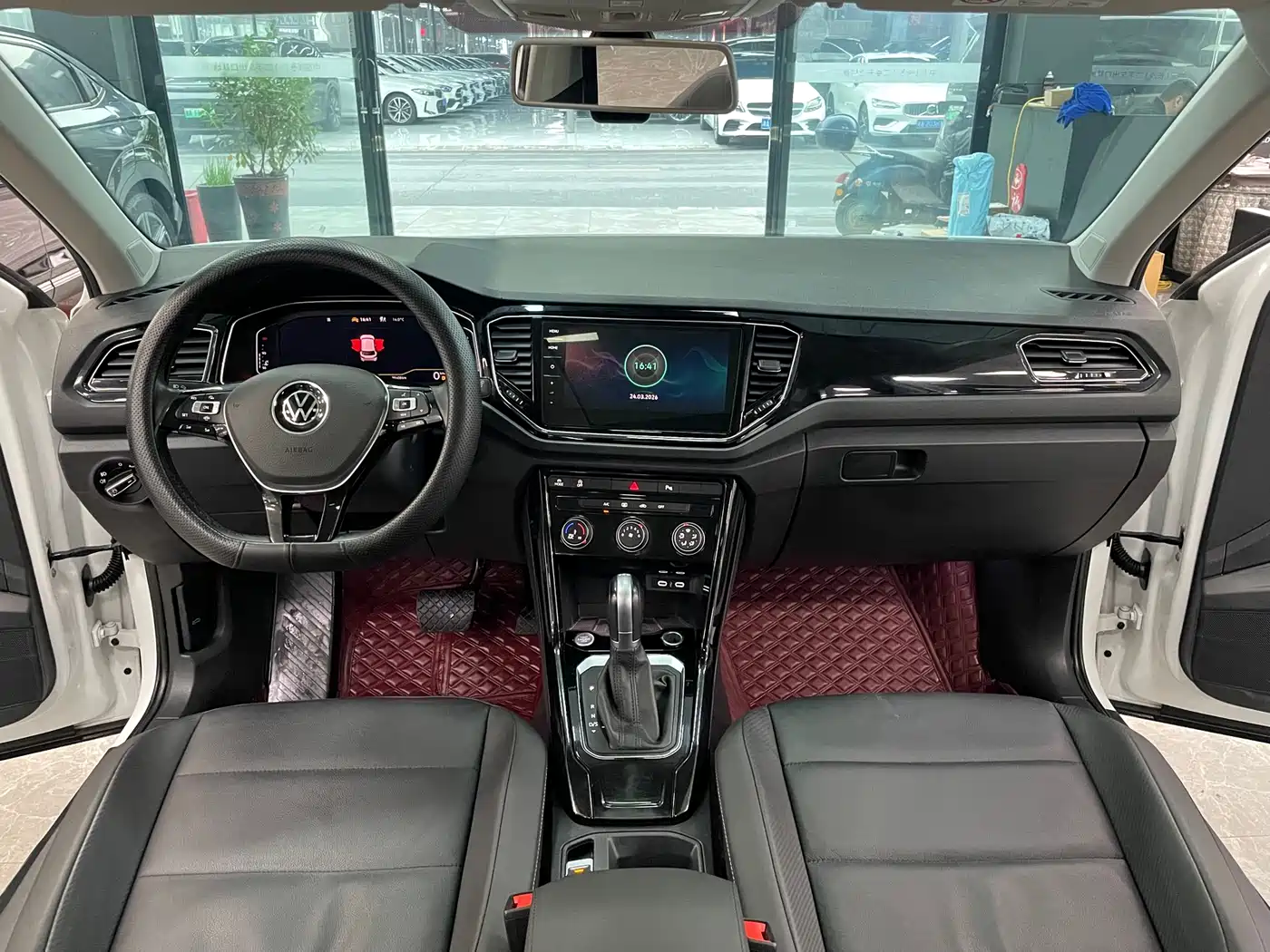 VOLKSWAGEN T ROC EXPLORING SONGS