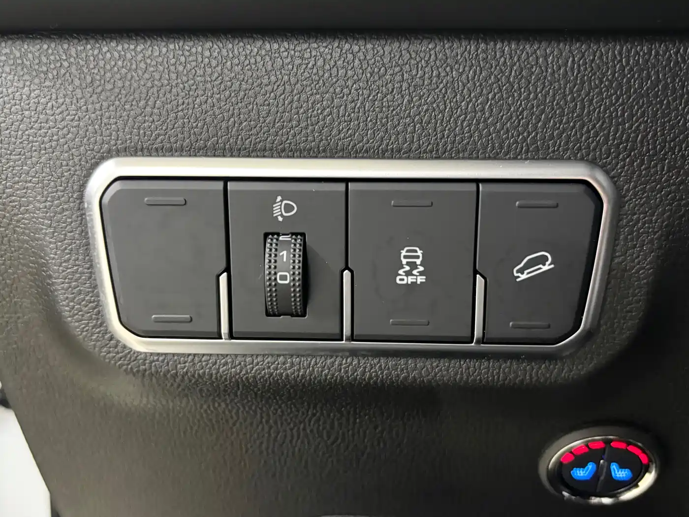 Haval M6 2023 PLUS 1.5T Manual Elite Smart Connect фото 14