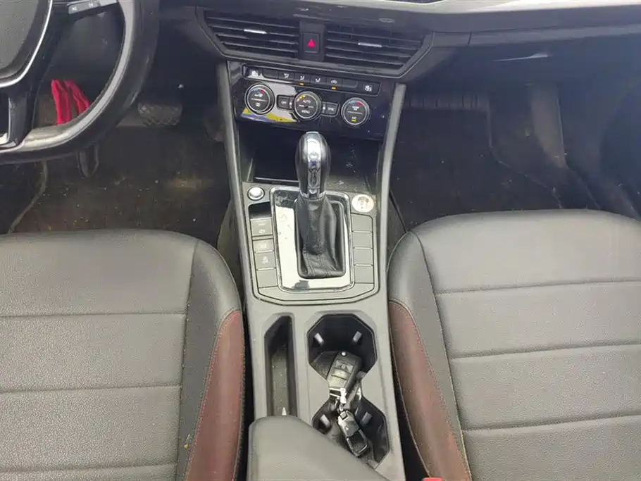 Volkswagen Bora 2019 Facelift 1.5L Automatic Elite China VI фото 16
