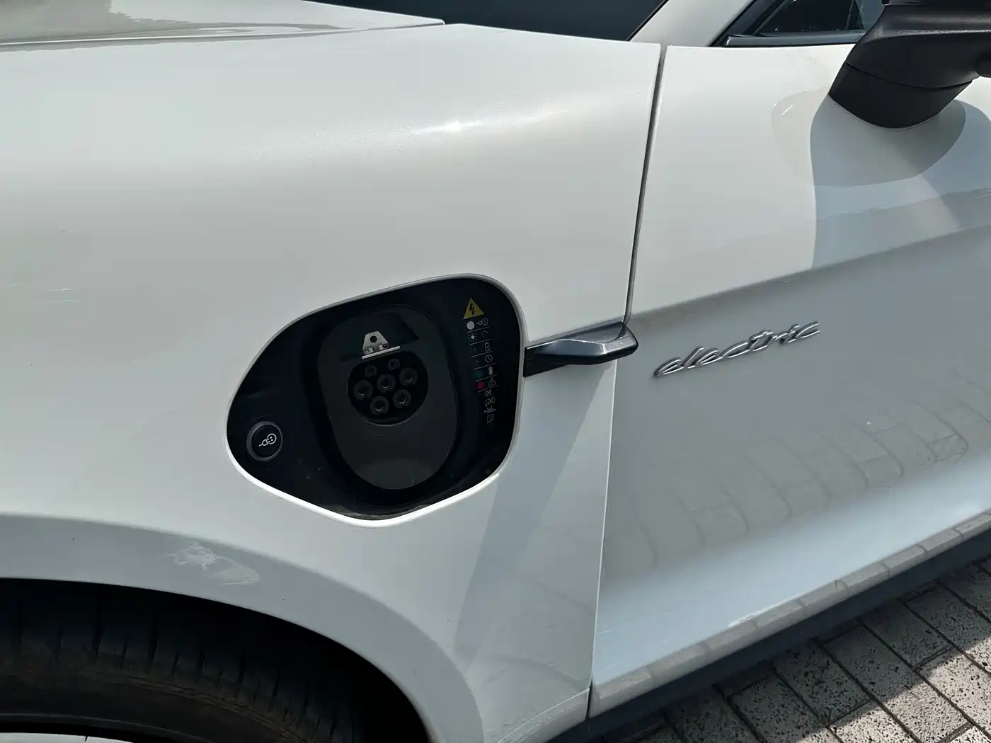 Porsche Taycan 2019 Taycan 4S фото 9