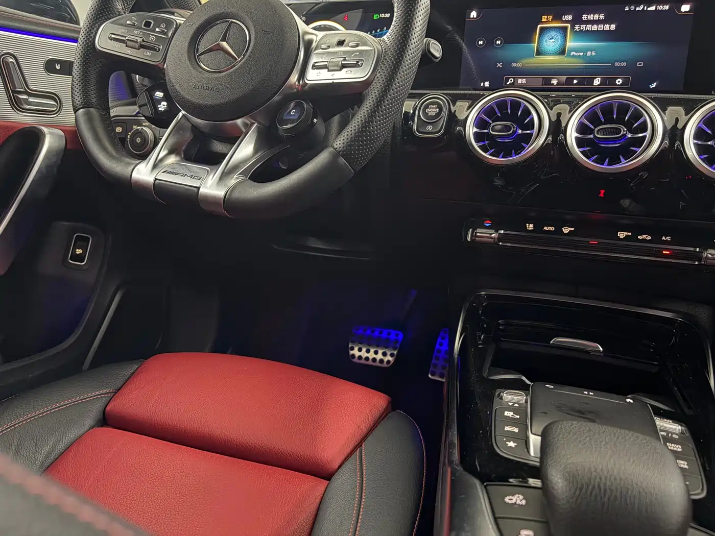 Mercedes-Benz A-Class AMG 2022 Model AMG A 35 L 4MATIC Blazing Night Special Edition фото 13