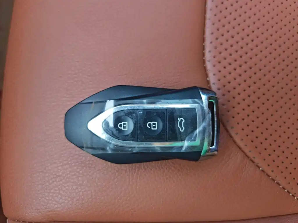 Zotye SR9 2018 2017 2.0T Auto Ultimate Light Edition