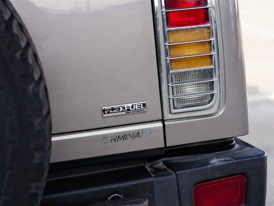 Hummer H2 2010 2008 Model 6.2 AT