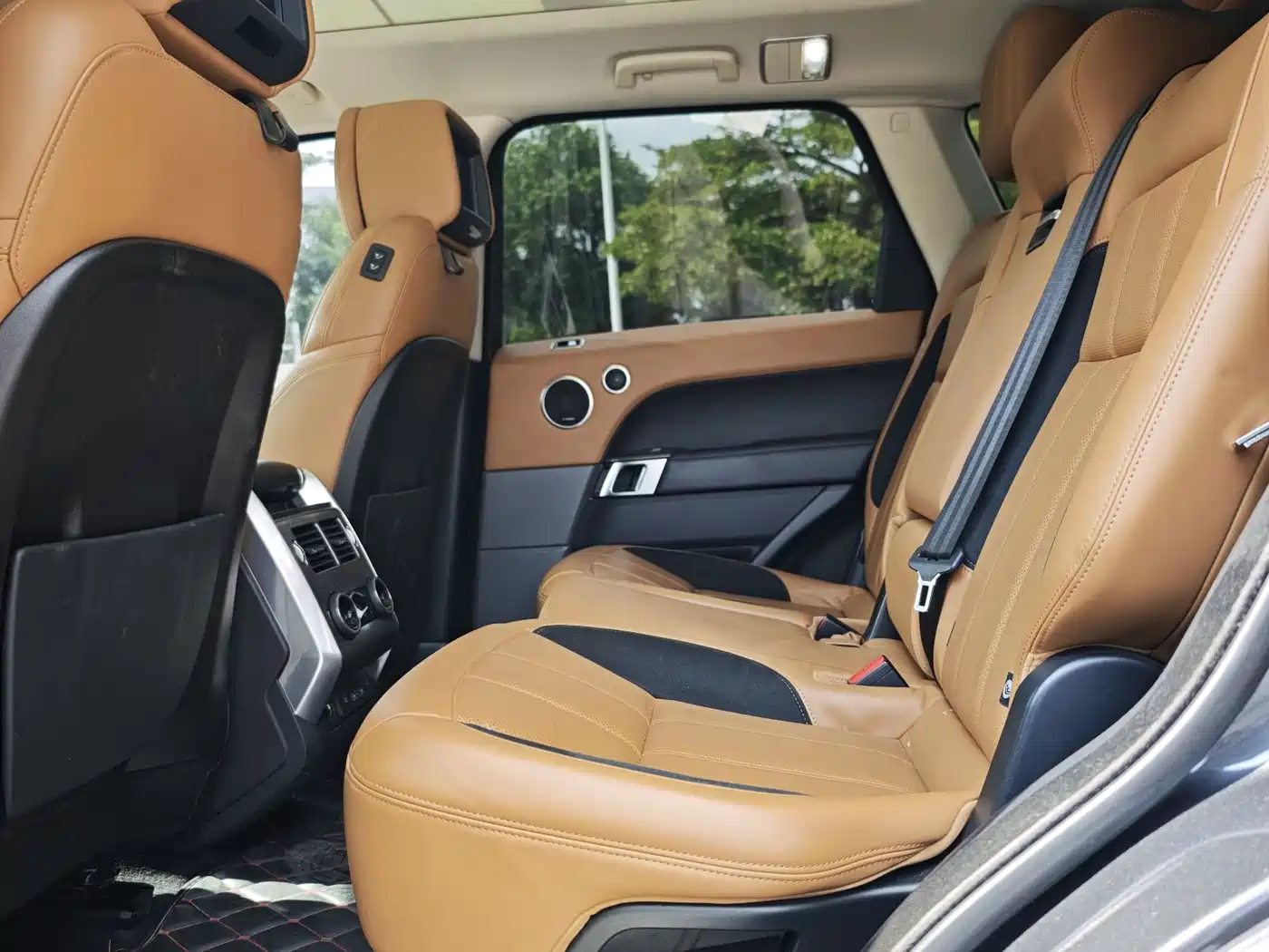 Фото 6 - Land Rover Range Rover Sport