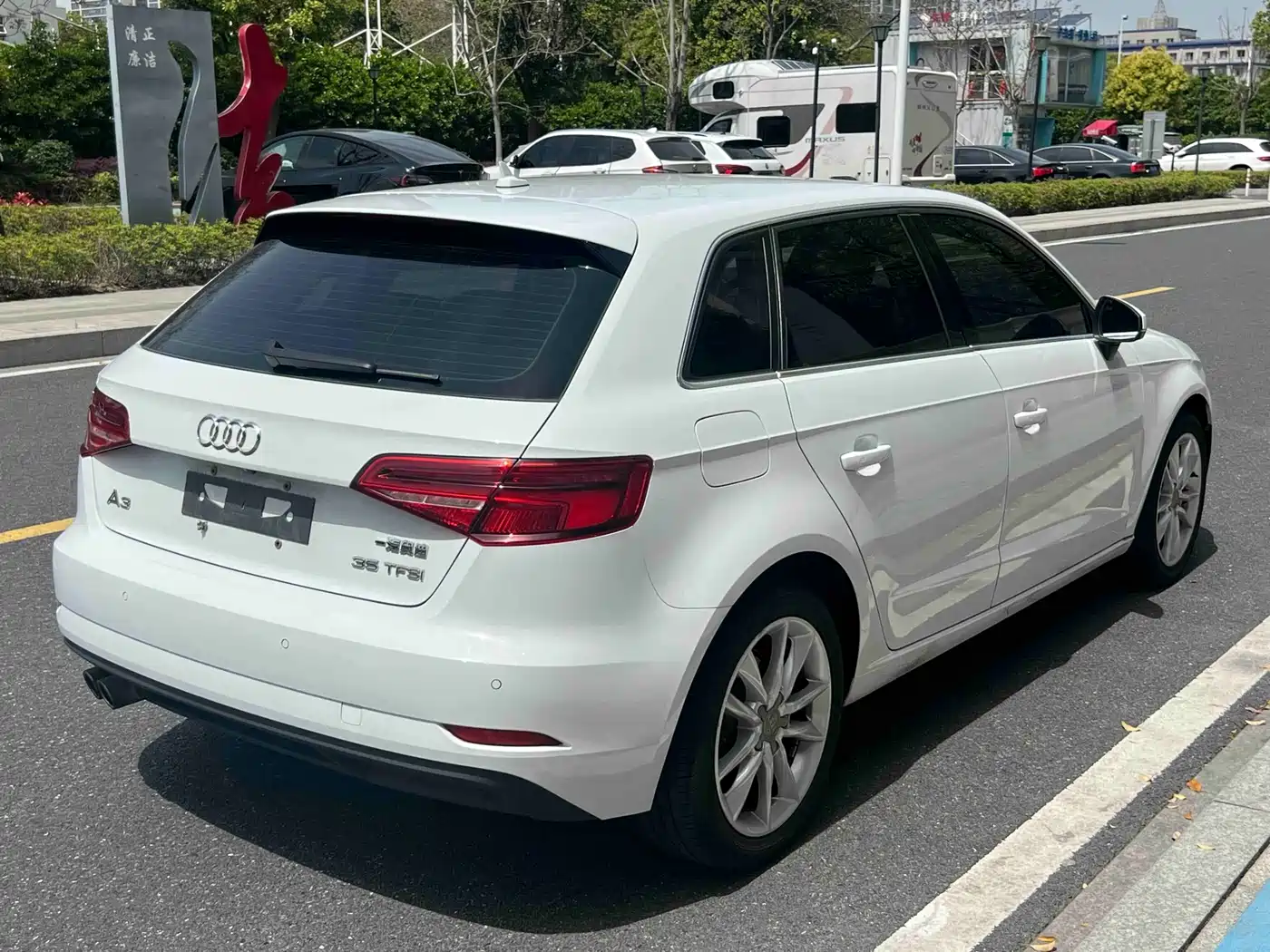 Audi A3 2018 30th Anniversary Sportback 35 TFSI Progressive фото 5