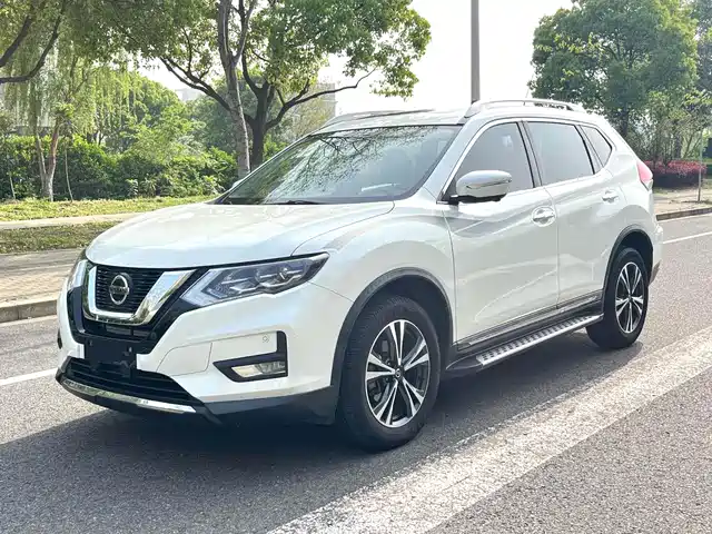 NISSAN QIJUN