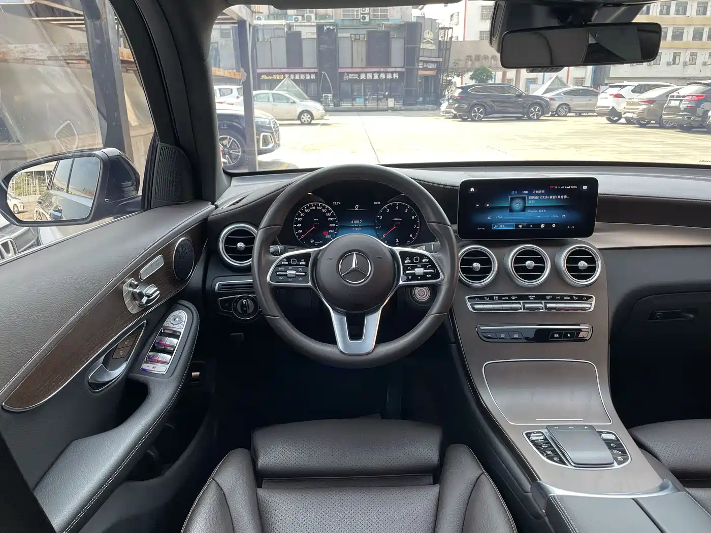 Mercedes-Benz GLC 2022 Facelift GLC 300 L 4MATIC Dynamic Collector's Edition фото 5
