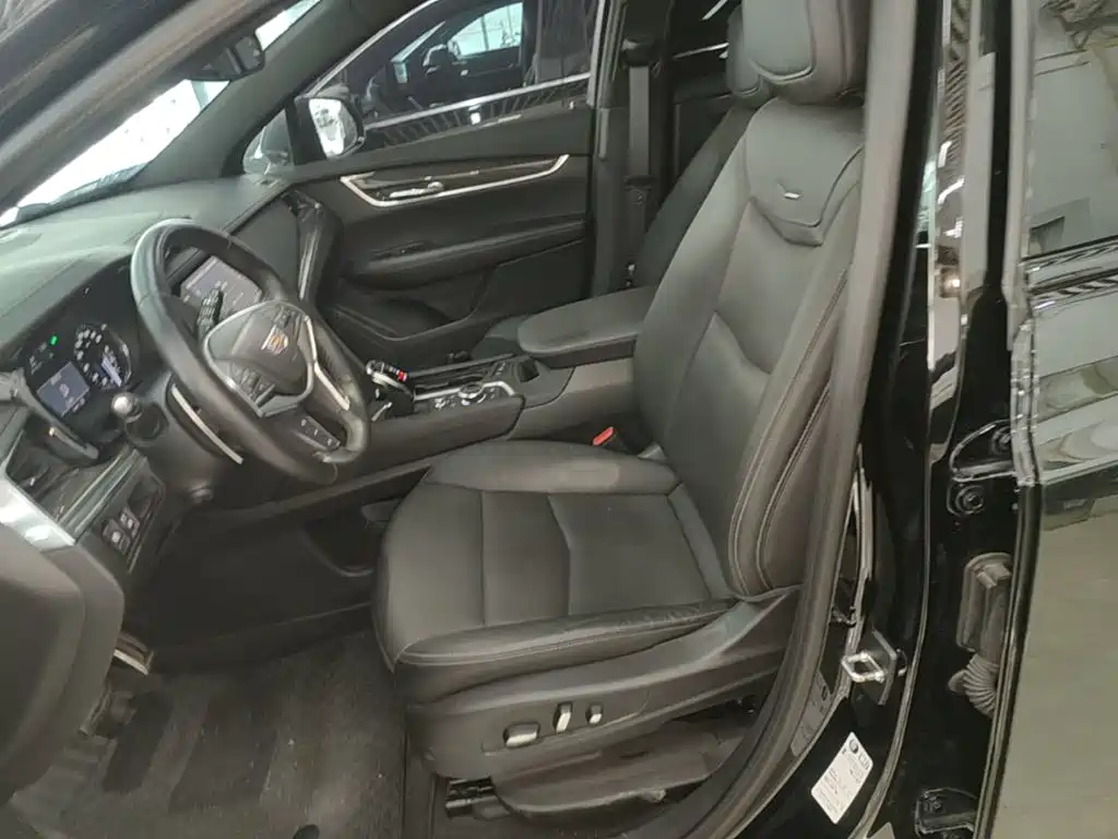 Cadillac XT5 2023 2022 2.0T AWD Luxury (Hummingbird Edition)
