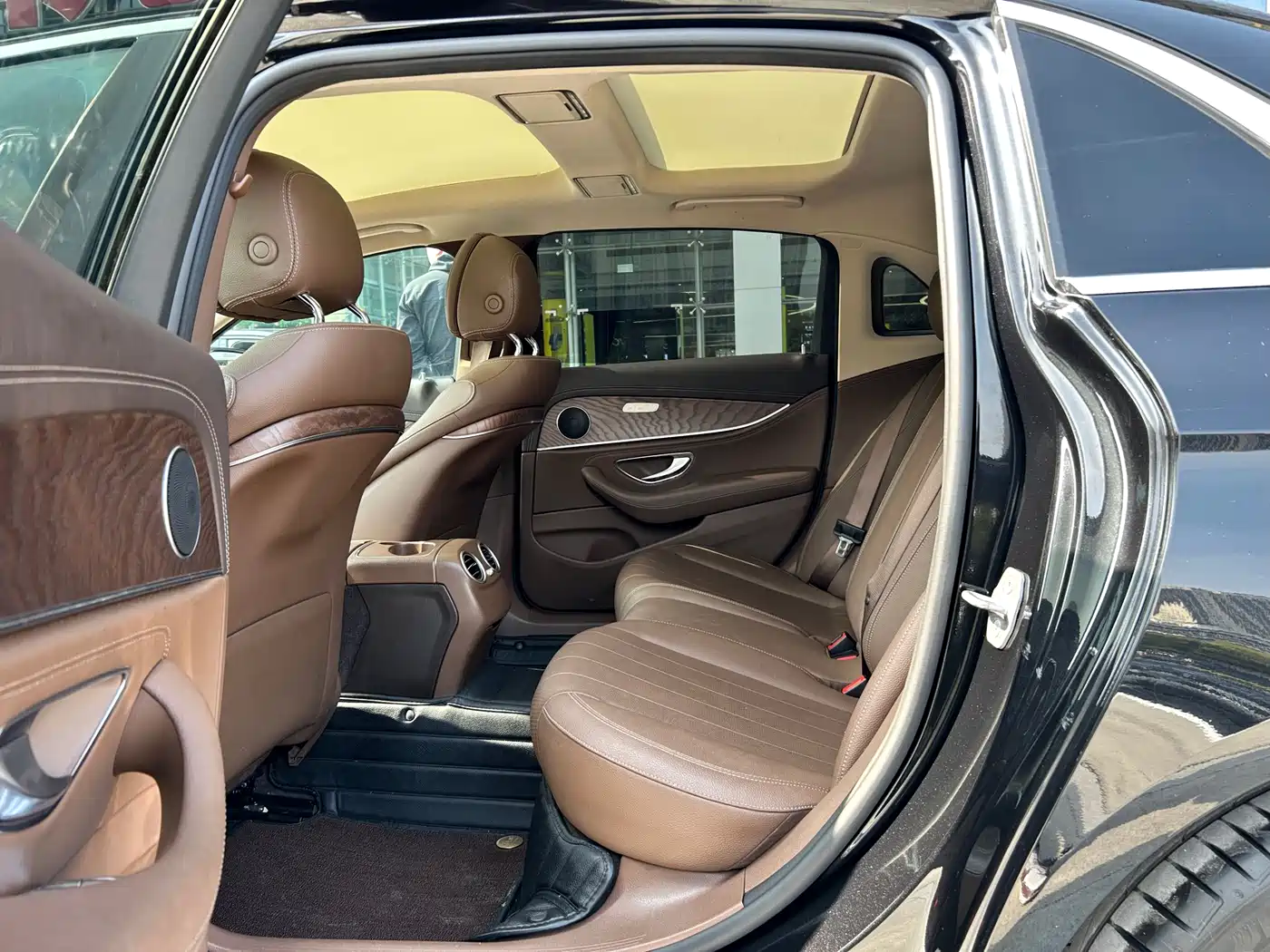 Mercedes-Benz E-Class 2020 Facelift E 260 L фото 7