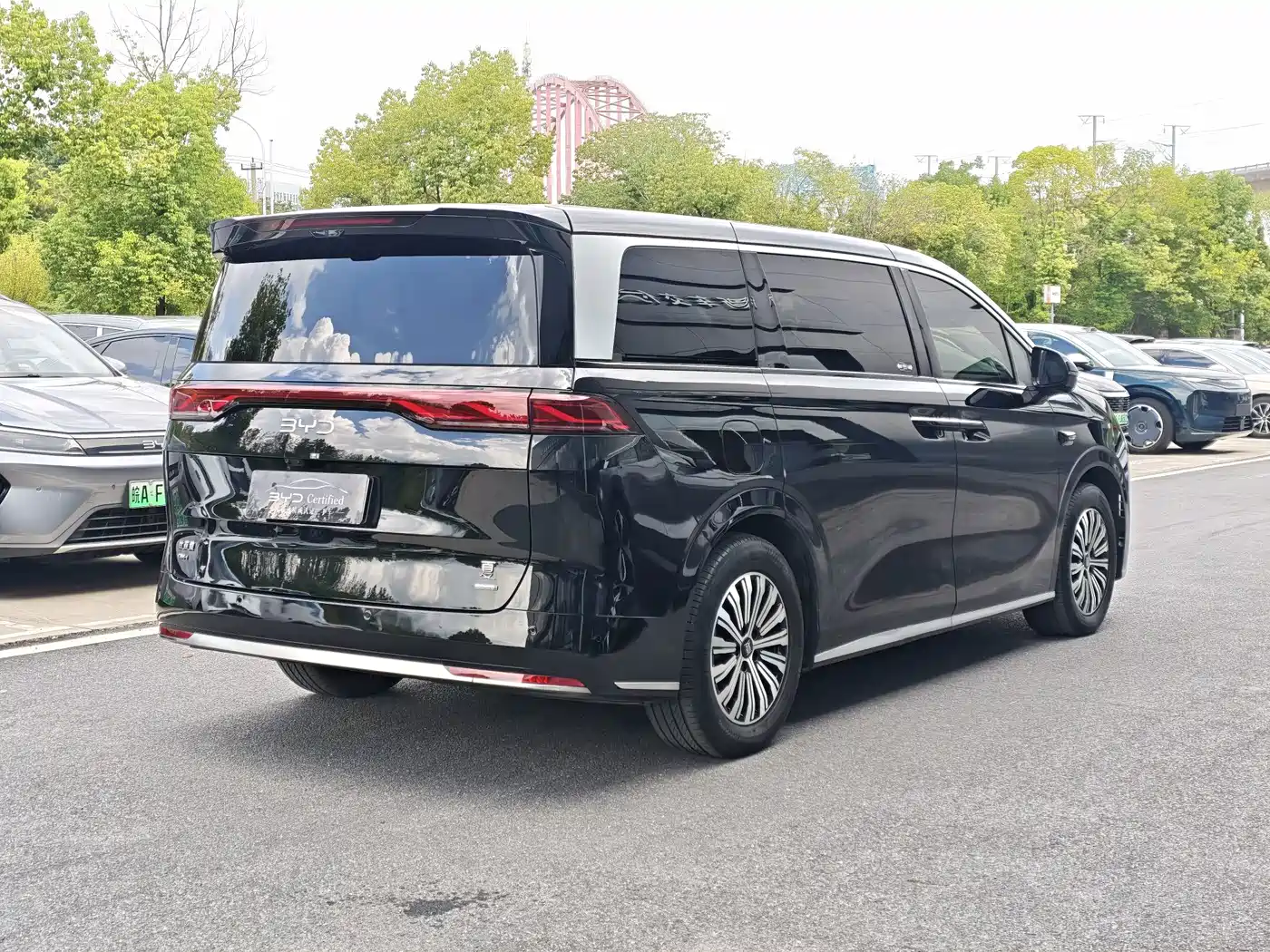 BYD Xia 2025 2025 DM-i 1.5T 180km Excellence