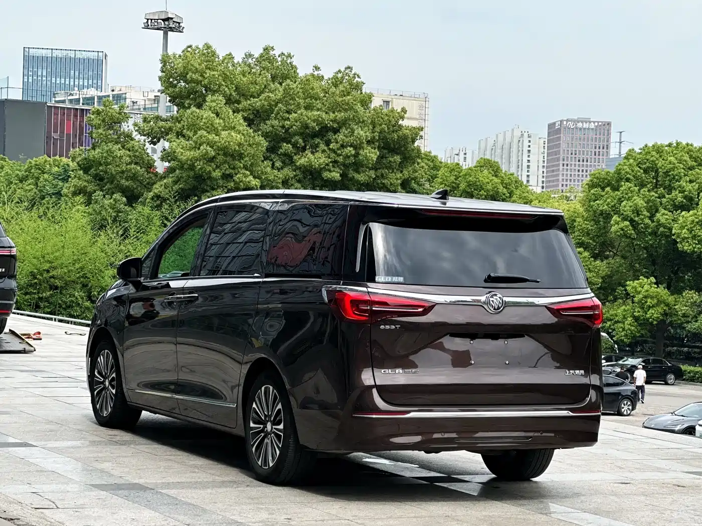 Buick GL8 2020 ES Landglory 653T Flagship фото 4