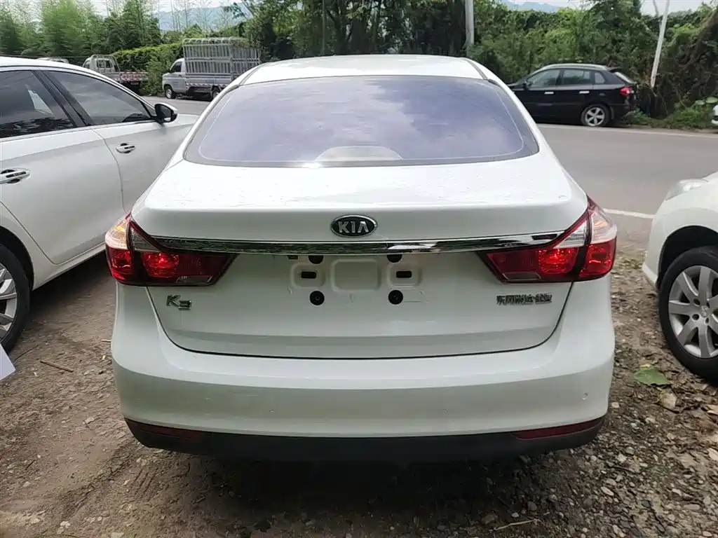 Kia K3 2016 1.6L Automatic GLS фото 6